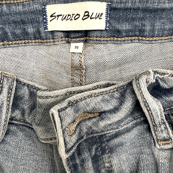 Studio Blue Jeans Size 31 - Picture 2 of 4
